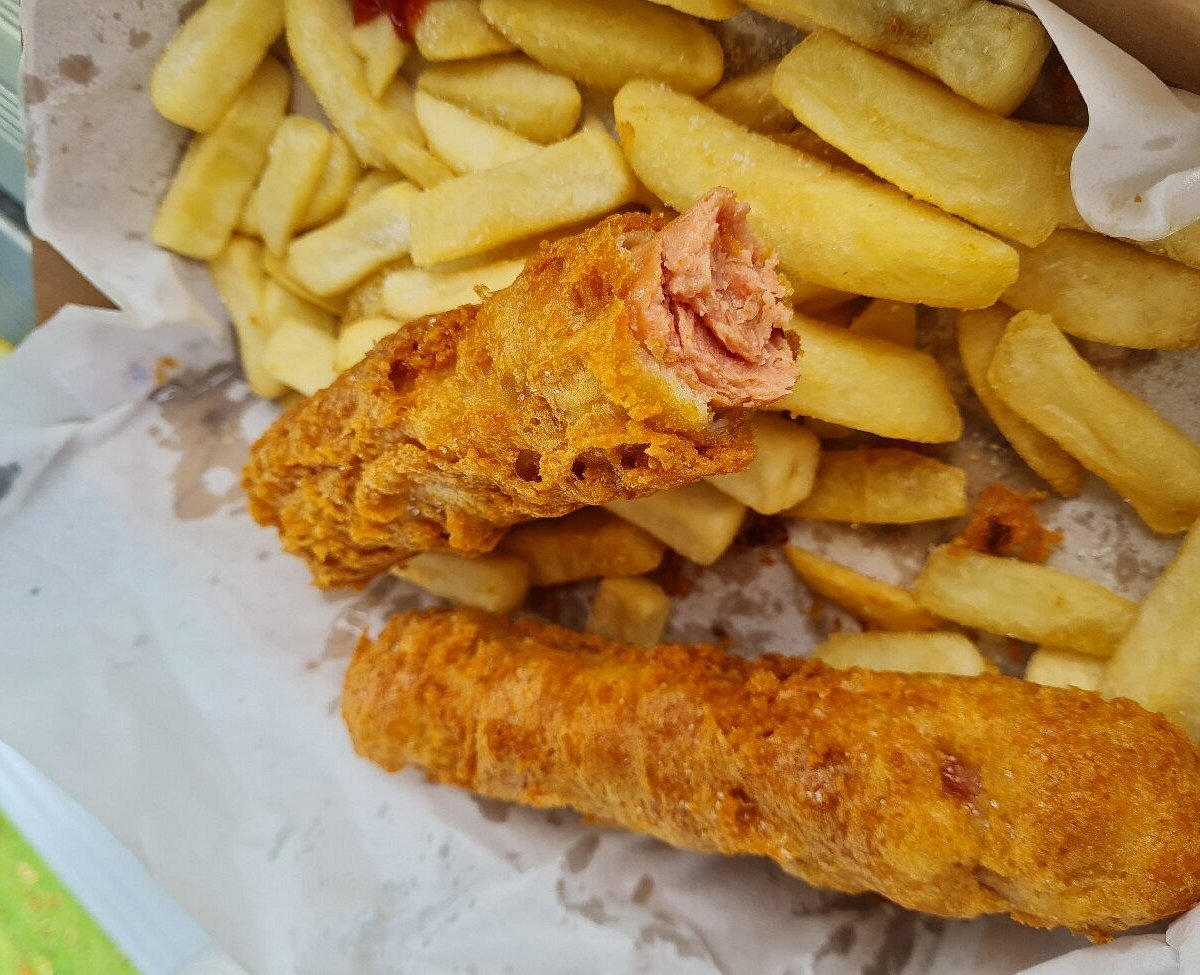 Battered savs and crispy chips